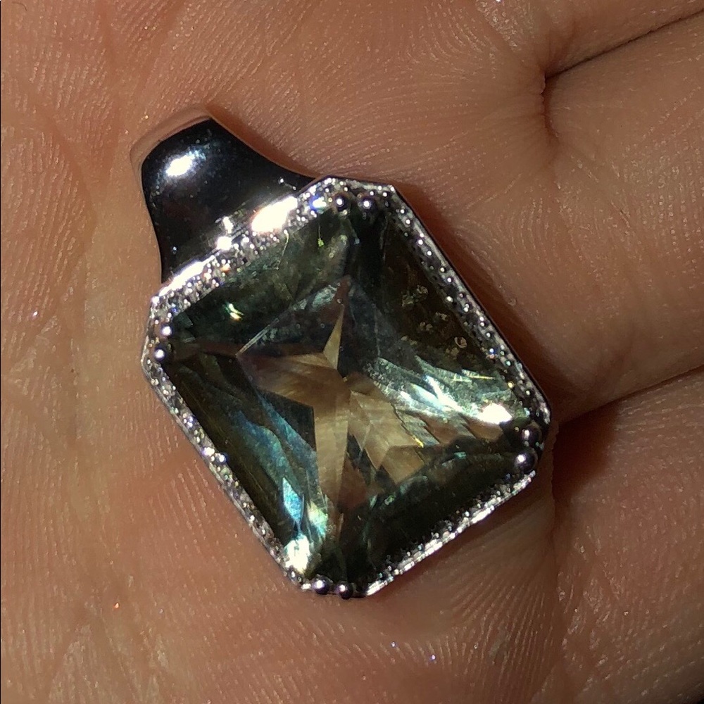 Genuine 14K Diamond & Green Amethyst Penda…